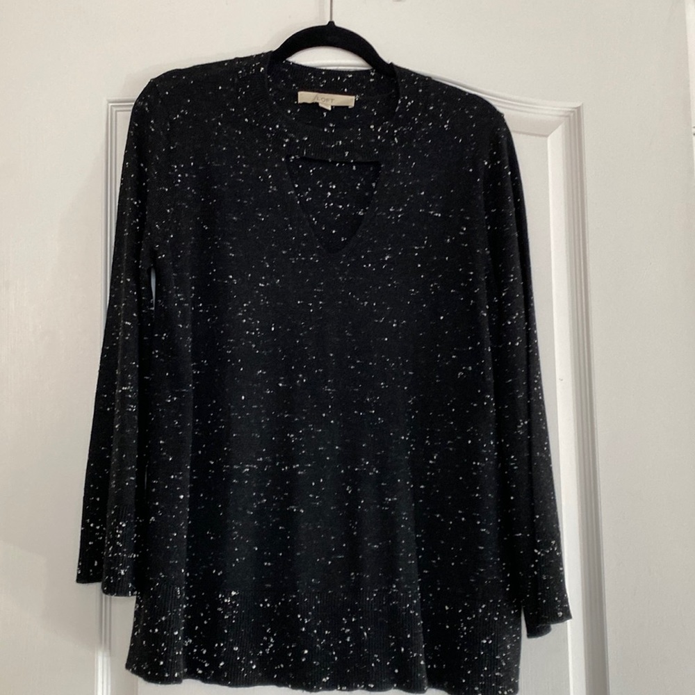 Black speckled cut out vneck sweater